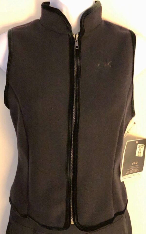 GK BLACK VEST ADULT MEDIUM POLYESTER FLEECE VELVET TRIM FRONT ZIP SKATE GYM AM