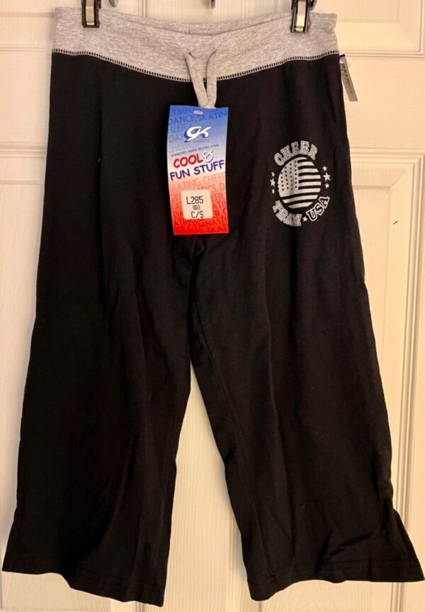 GK â€œCHEER TEAM USAâ€ GRAPHIC GIRLS SMALL BLACK COTTON ATHLETIC LOUNGE CAPRI Sz CS