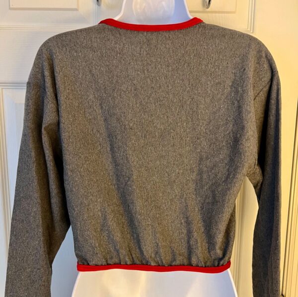 GK GRAY CROP TOP LADIES X-SMALL LgSLV COTTON/SPANDEX RED VELV TRIM ICE SKATE AXS - Image 4