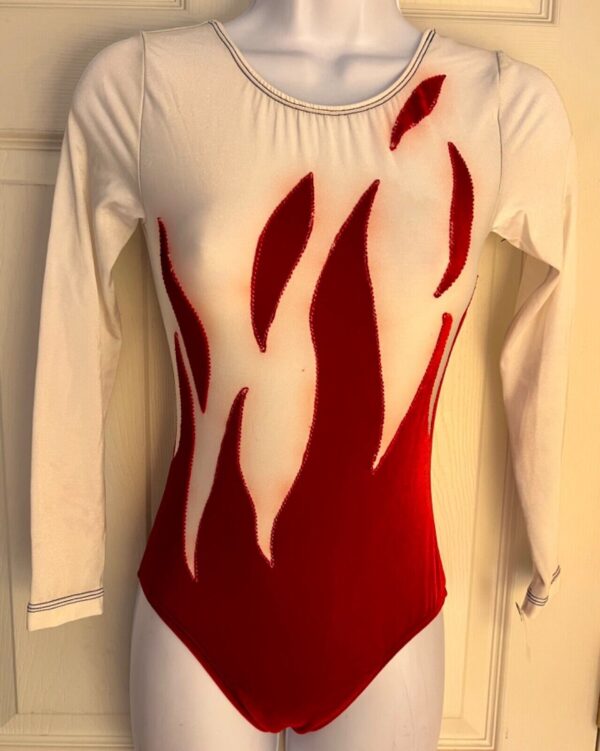 GK LADIES SMALL LgSLV RED VELVET WHITE NYLON/SPANDEX GYMNASTS DANCE LEOTARD SZ S