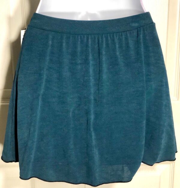 GK ELITE ICE SKATE ADULT SMALL GREEN CREPE FLAT YOKE PULL ON SKIRT Sz AS NWT! - Image 4