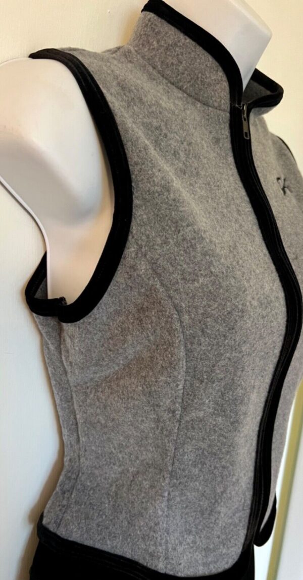 GK GRAY VEST ADULT SMALL POLYESTER FLEECE VELVET TRIM FRONT ZIP SKATE GYM Sz S - Image 3