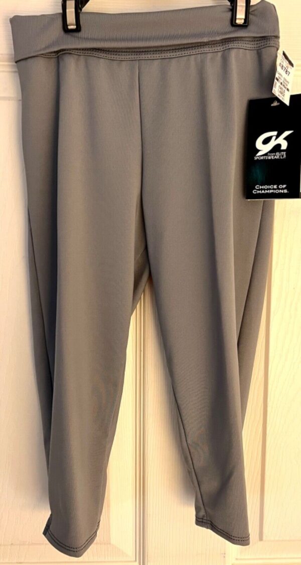 GK ELITE DANCE GIRLS LARGE CAPRI DRY TECH GRAY GYMNASTICS CHEER TIGHTS  Sz CL - Image 3